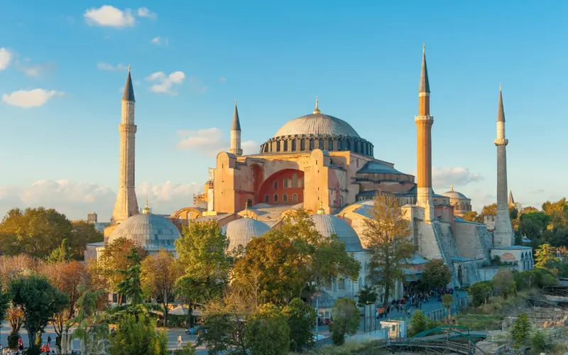 Günübirlik İstanbul Tarihi Yarımada Müze Turu | Ayasofya, Topkapı Sarayı ve Yerebatan Sarnıcı