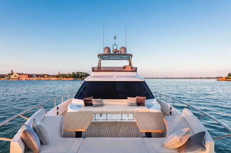 Blue Horizon 60 - Fethiye & Göcek Çıkışlı VIP Lüks Motoryat · 3
